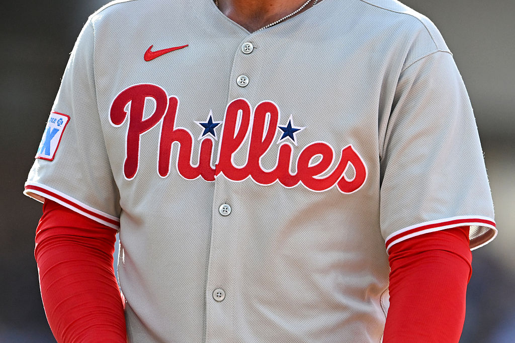 Philly fans in Ball-Stealing Karen costume