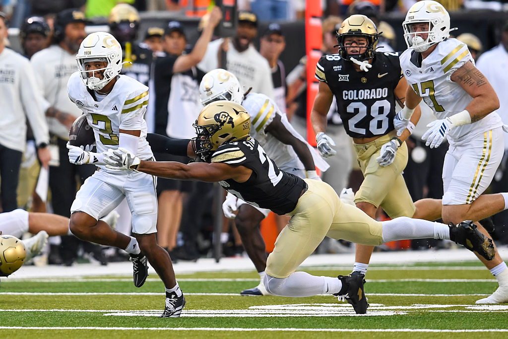 Georgia Tech Coach Says That We Will Not See His Team's Infamous Giant Jersey Again