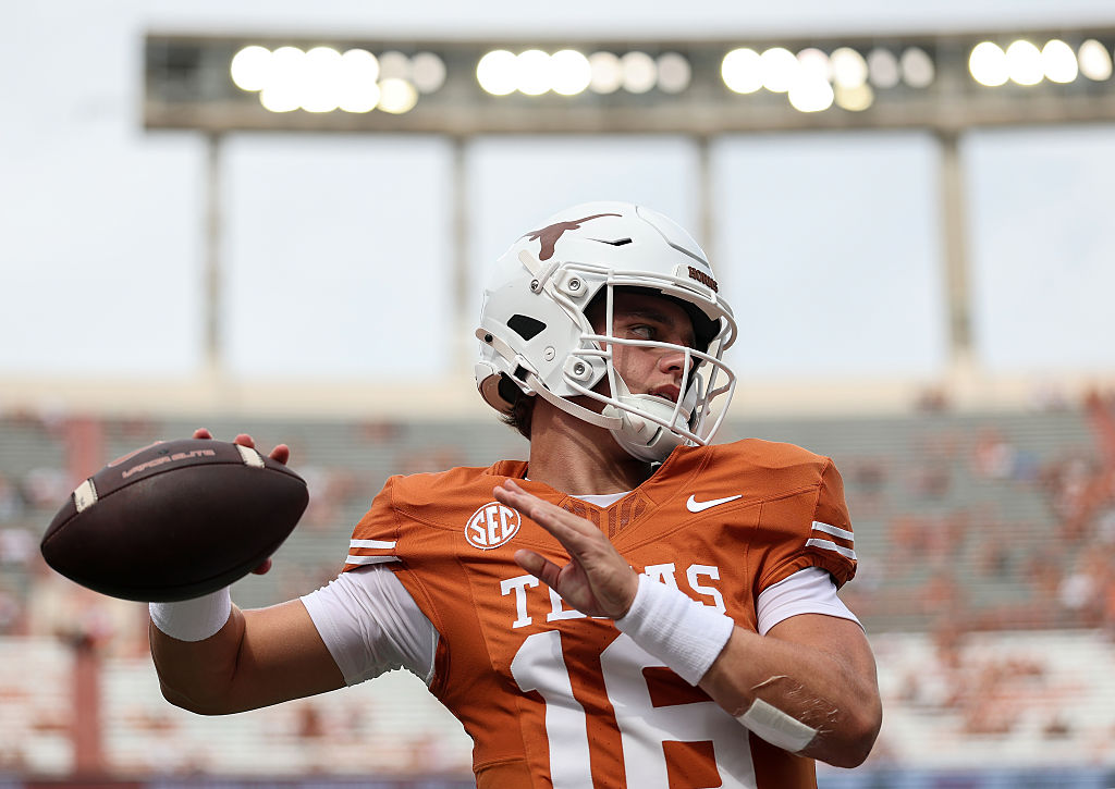 Texas Fans Boo Arch Manning After Brutal Start, Steve Sarkisian Says Why That’s A Good Thing