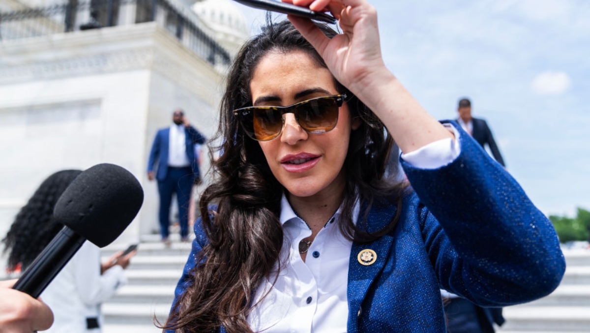 MAGA Bikini Congresswoman Shows Libs How A Hot Woman Acts In A Shutdown, Jordon Hudson's Website & Olbermann!