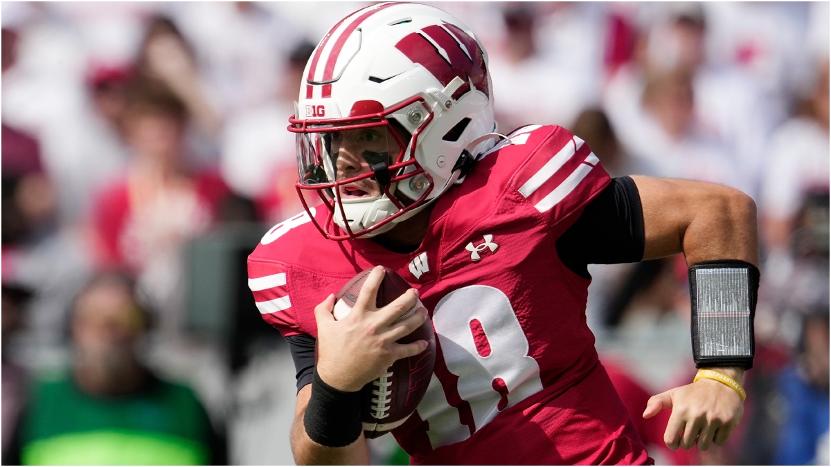 Wisconsin Fans Anticipate Slaughter Against Michigan, Wave The White Flag