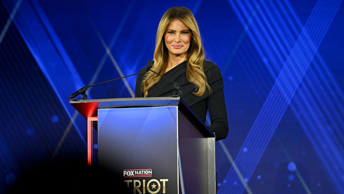 The Filthy Lefties Attack Melania Trump, Crazy Katie Couric & Sydney Sweeney Sends The Libs A Christmas Card