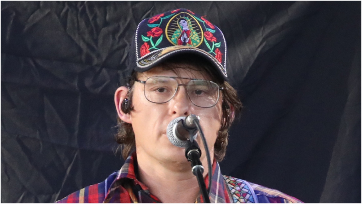 Rising Country Music Star Sends Fans Into Frenzy With Powerful New Song: LISTEN