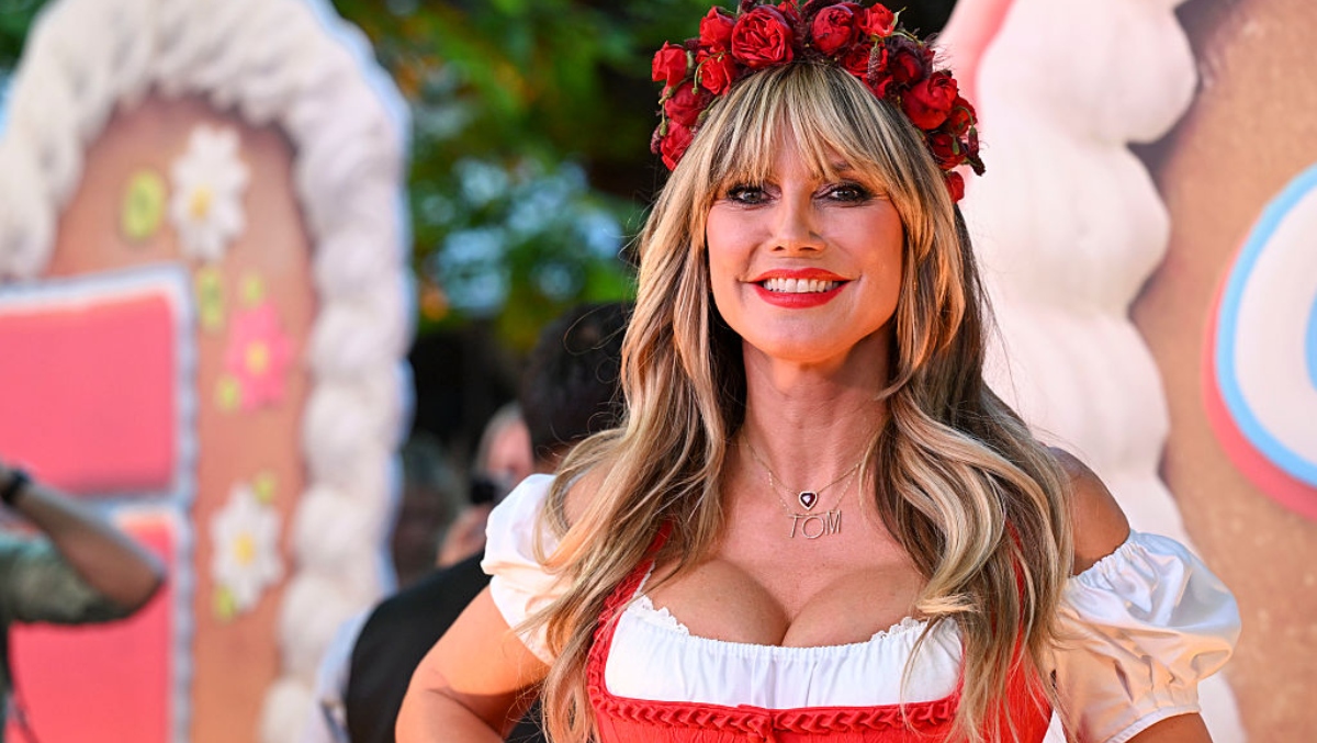 Heidi Klum Wraps Herself In Santa Lingerie For Christmas | OutKick