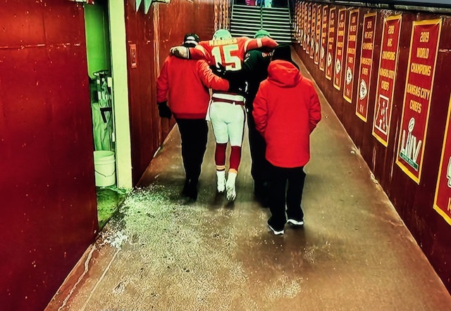 Patrick Mahomes Carried From The Field With Significant Knee Injury As Chiefs Out Of Playoffs Contention