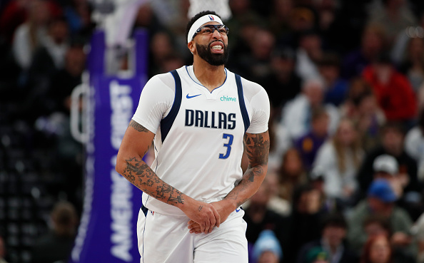 Anthony Davis Pushes Back On Trade Buzz Amid Another Huge Injury