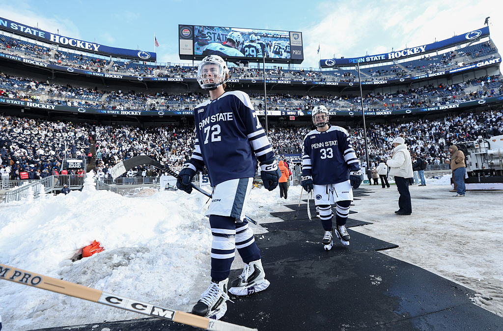 Penn State-Michigan State Hockey Game Draws An Incredible 75,000 Fans To Beaver Stadium