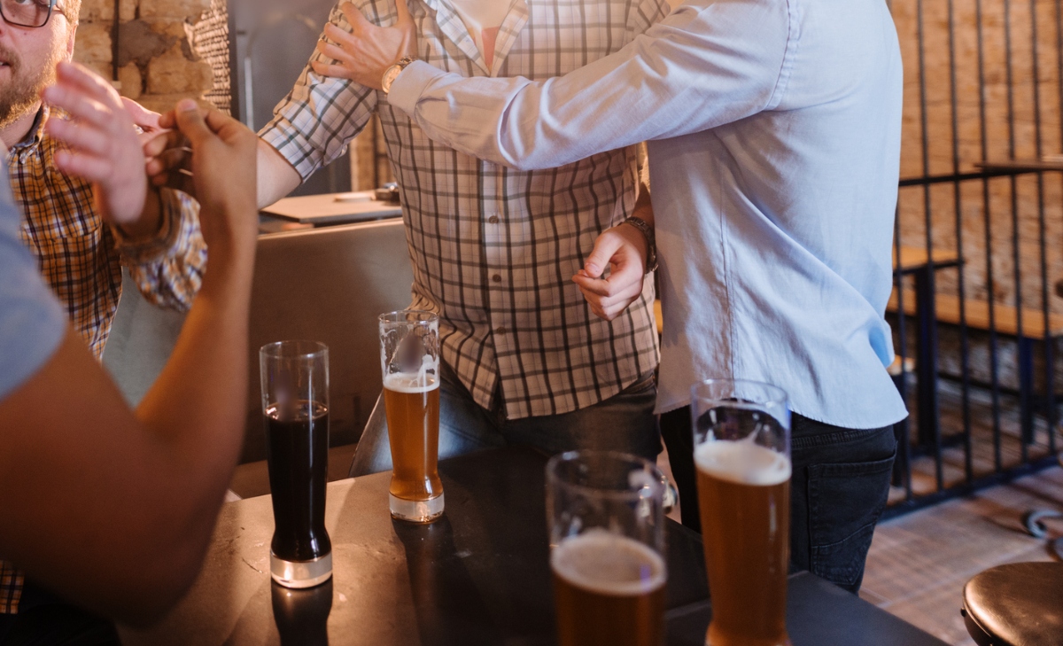 Investigation Into Bar Fight Involving Mayor & Off-Duty Cops Threatens To Ruin Comfort Of Small Town Living