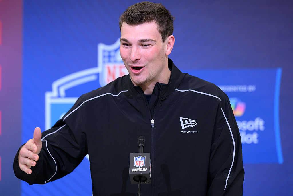 Tom Brady A Surprise Participant In Las Vegas Raiders Formal Interview With Fernando Mendoza