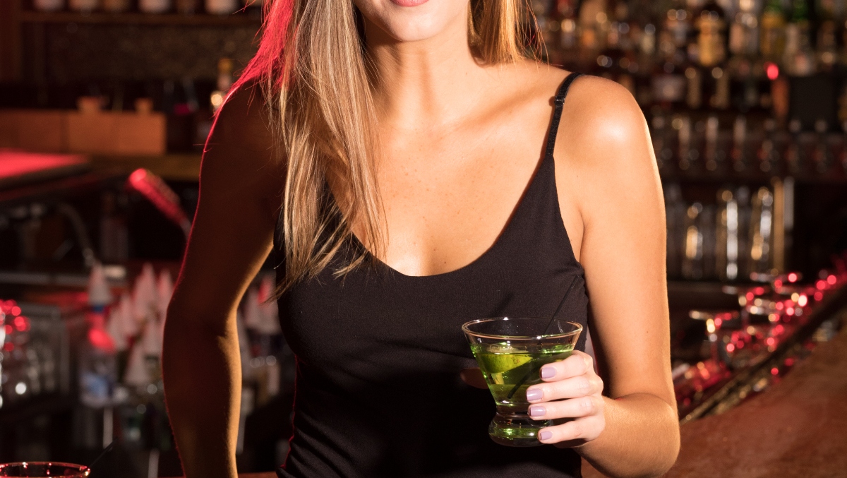 Drunk Mom Ended Up In Handcuffs After Flipping Minor Daughter Off & Leaving Her At Bar So She Could Go Dancing