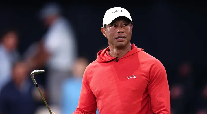 “American Icon Tiger Woods Arrested for DUI After Terrifying Crash: A Narrow Escape”