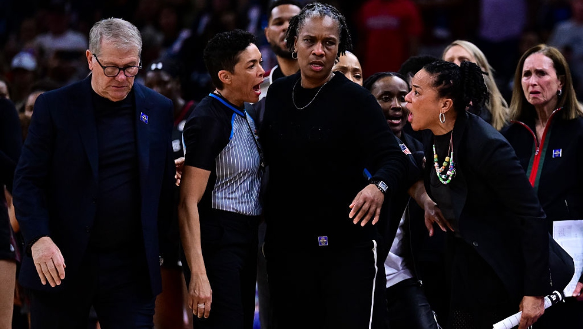 Dawn Staley Vows To "Beat Geno's Ass" In Wild Courtside Clip Of UConn-South Carolina Scuffle