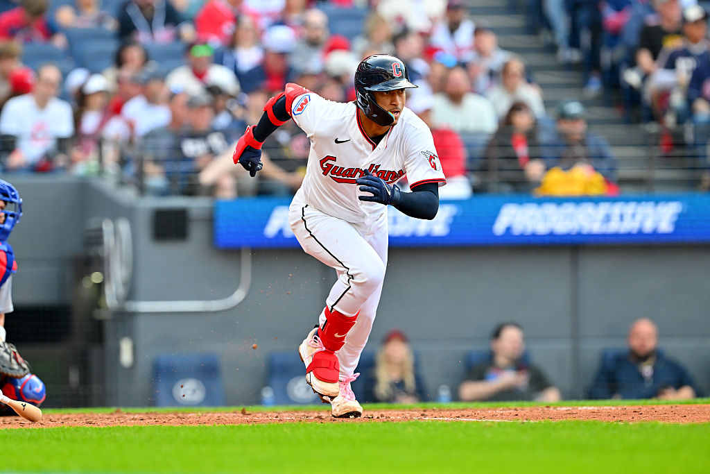 “Conservative Values Upheld as Cubs Announcer Navigates Delicate Moment During Guardians Game”
