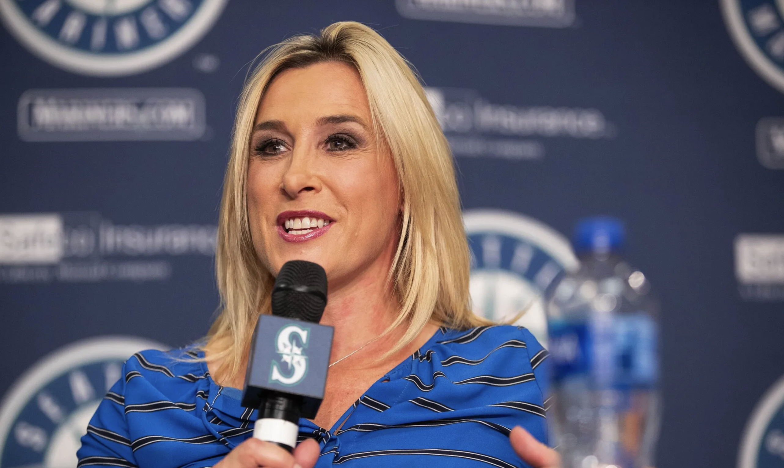 Media Attacks Critics of Broadcaster Angie Mentick For Using AI